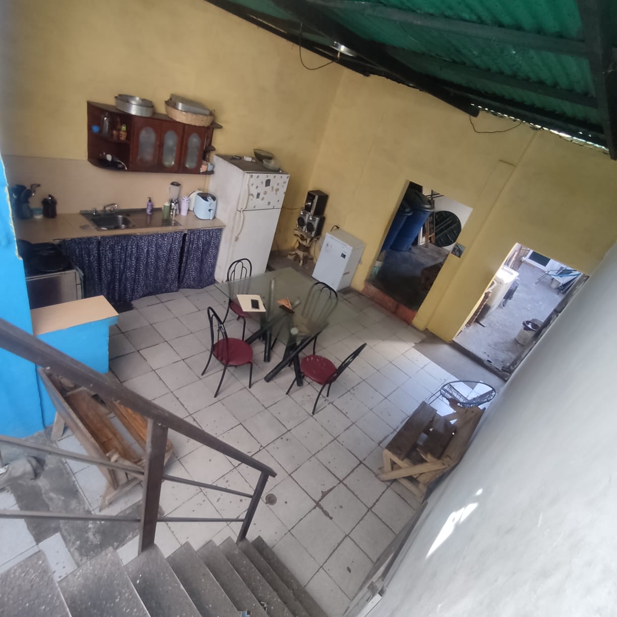 LIVINGROOM